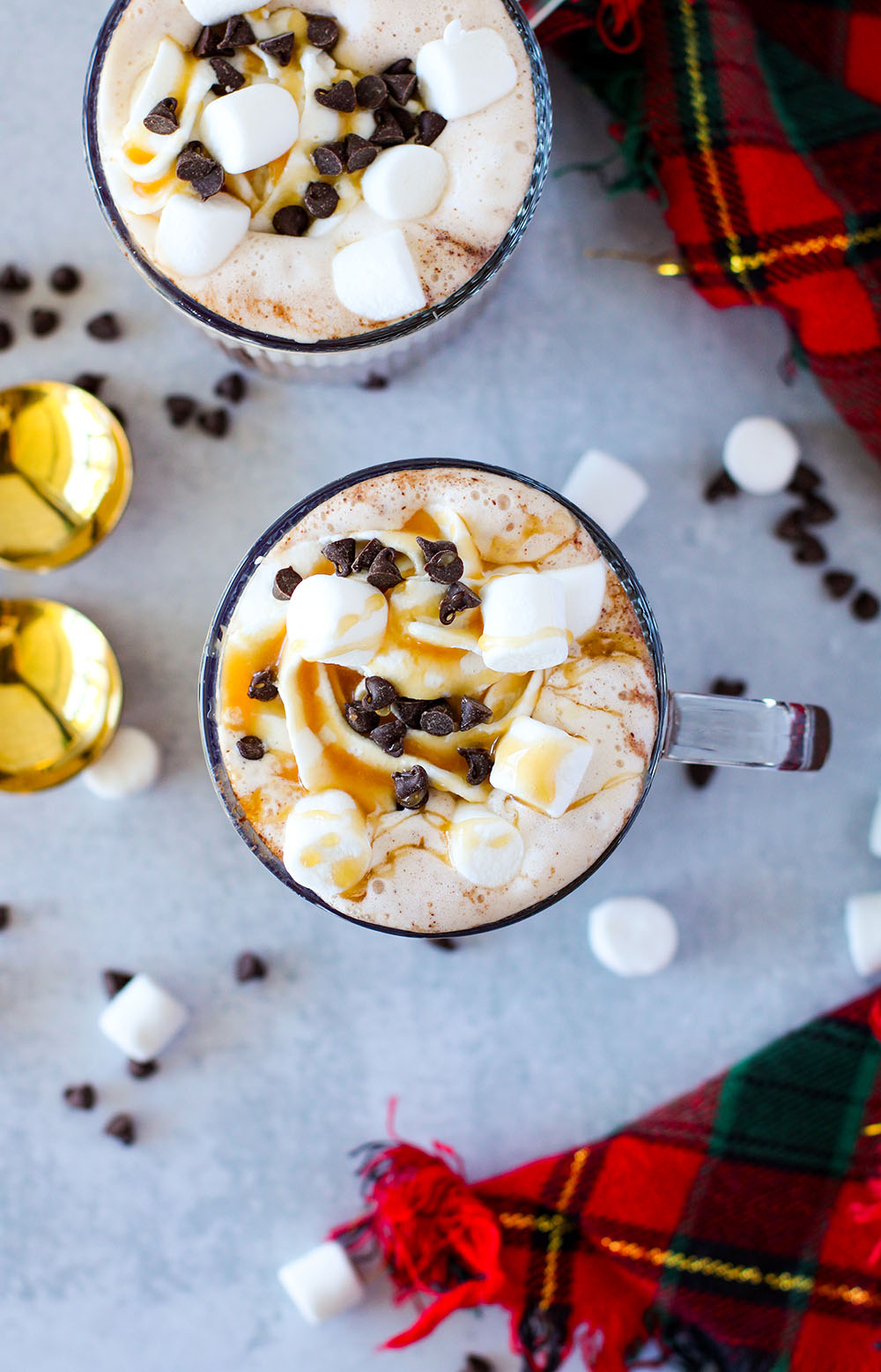 picture of homemade caramel hot cocoa